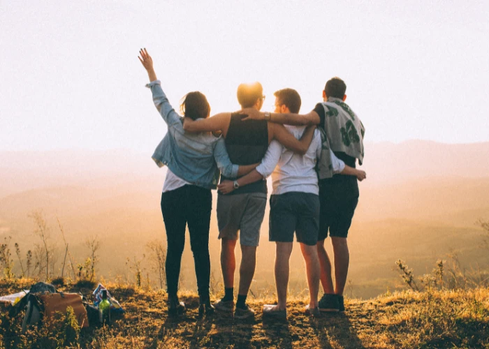 Компании друзей, ищущие перезагрузку и новые впечатления