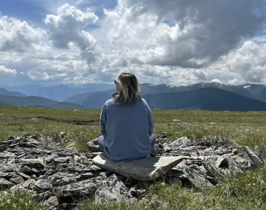 Вид на снежные вершины Алтай