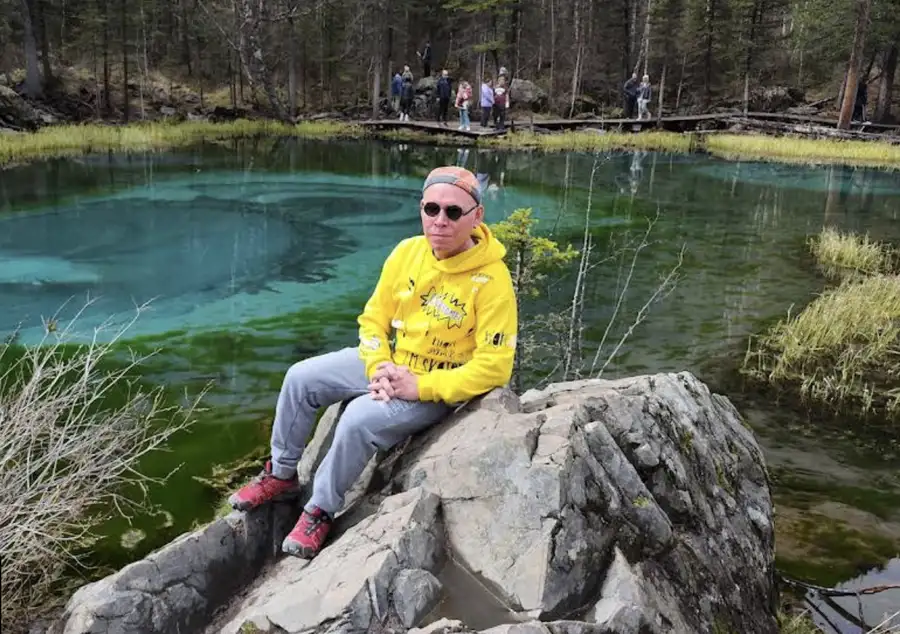 Гейзерное озеро Алтай