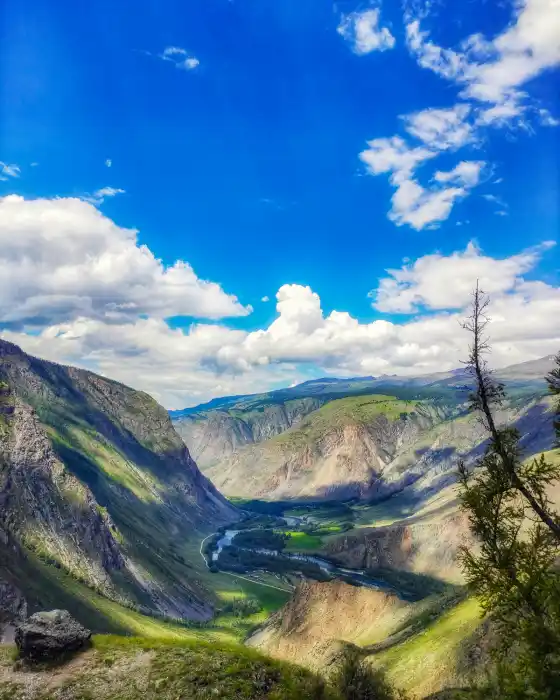 Вид с перевала на долину Чулышман