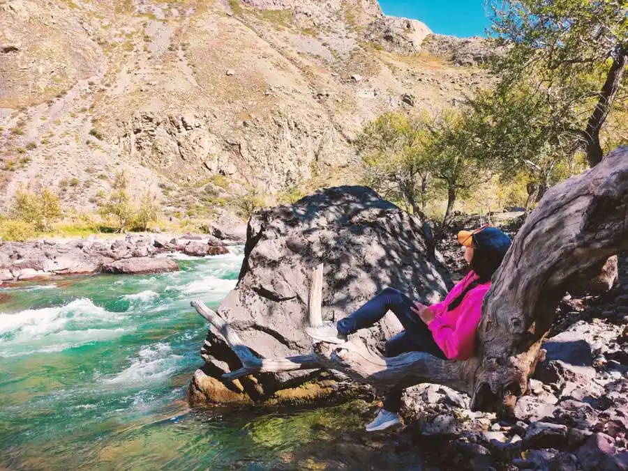 Бирюзовый Чулышман в долине