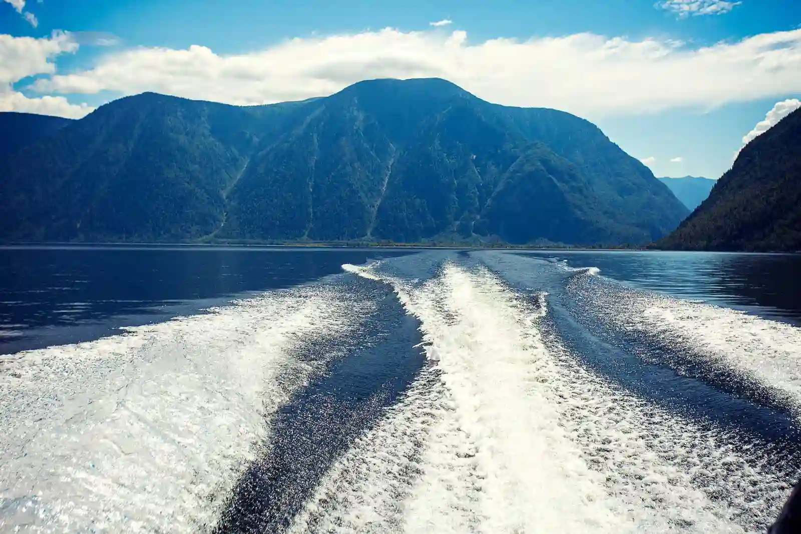 Телецкое озеро