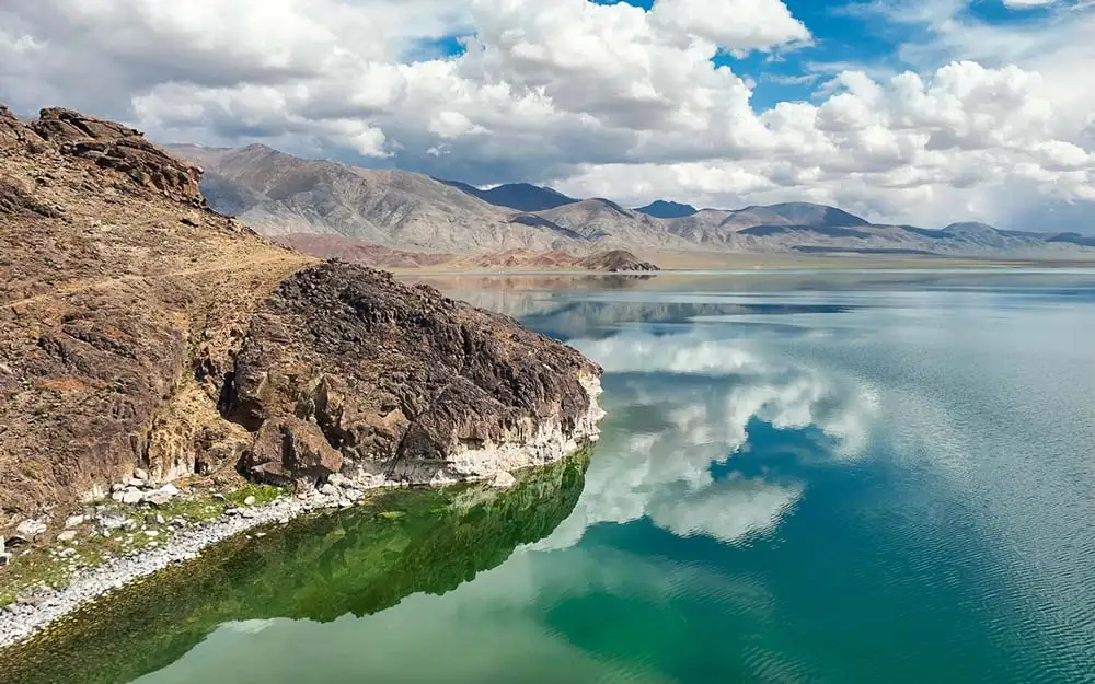Озеро Толбо-Нуур в Монголии