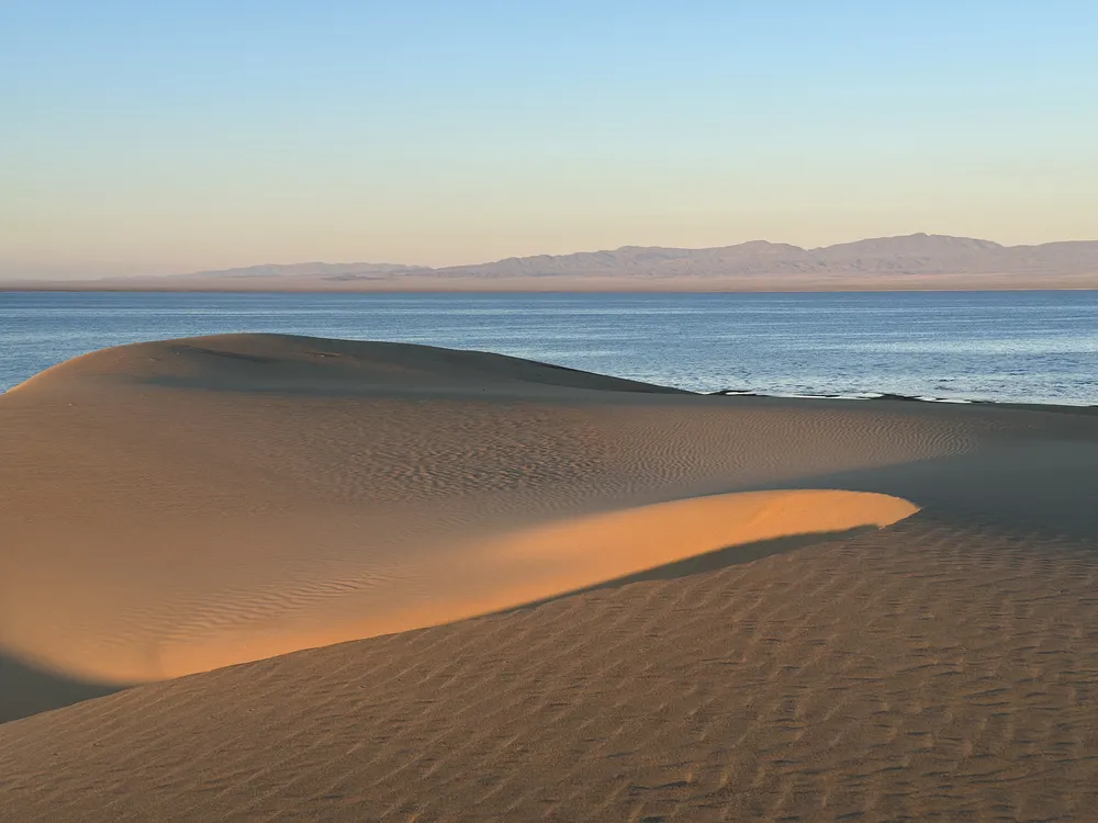 Барханы Монгол-Элс