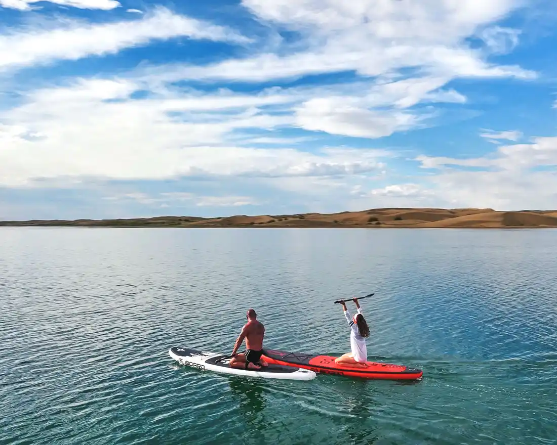 Катание на сап на озере Дурген-Нуур